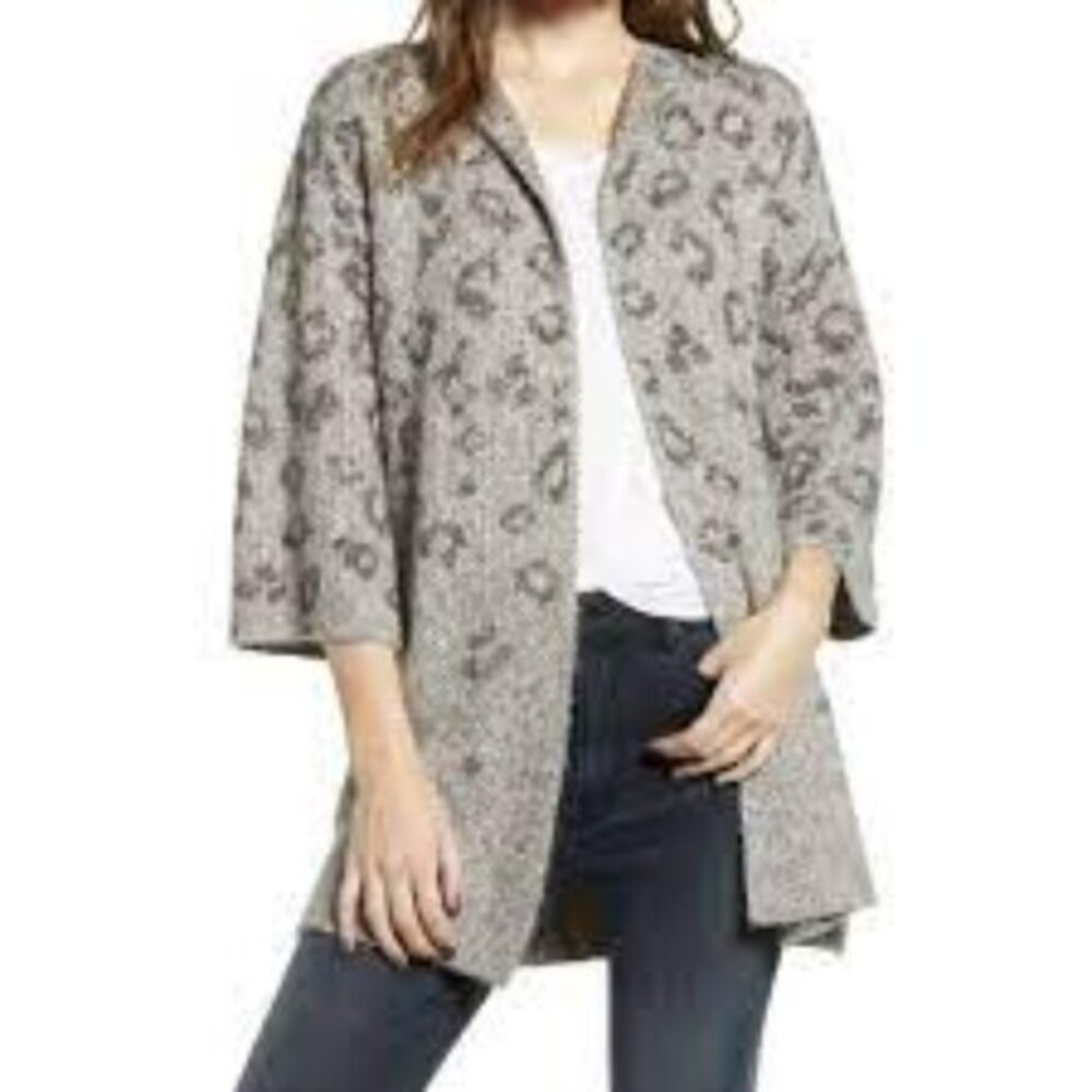 Cupcakes & Cashmere Gray Kline Leopard Print Cardigan Size‎ Small